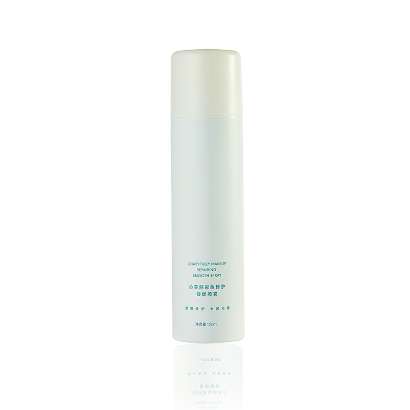 Moisturizing and anti-aging spray
