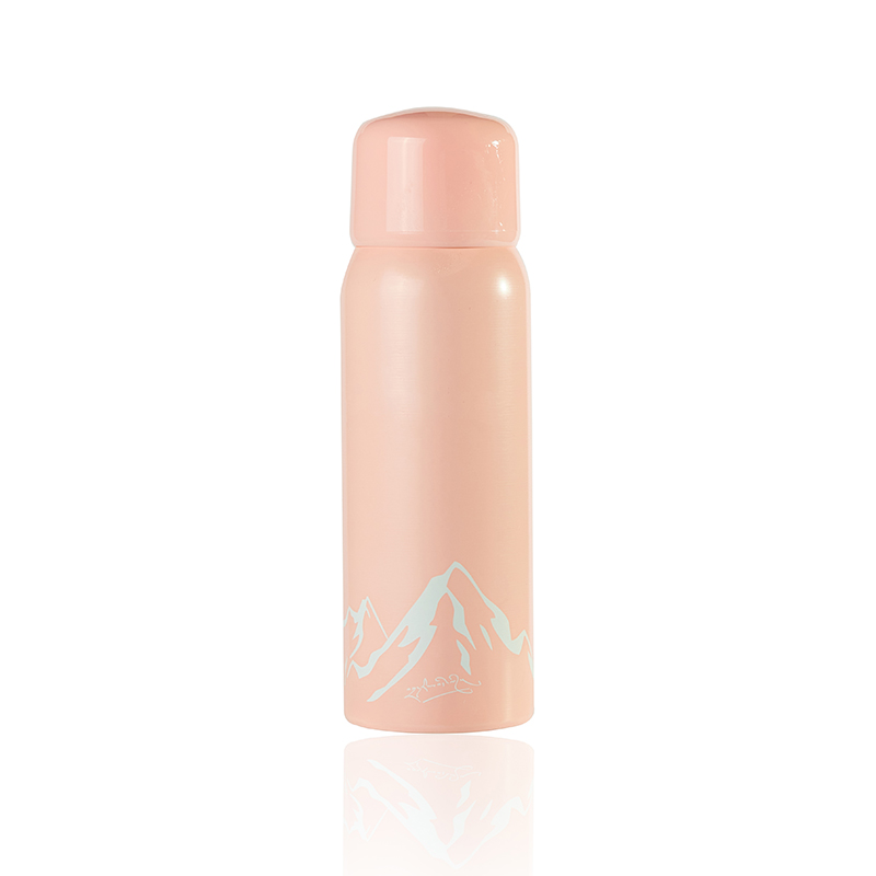 Moisturizing and anti-aging spray